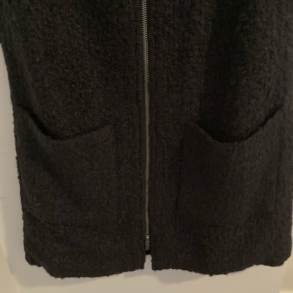 Sanctuary Long Black Vest with Zipper - Picture 5 of 6